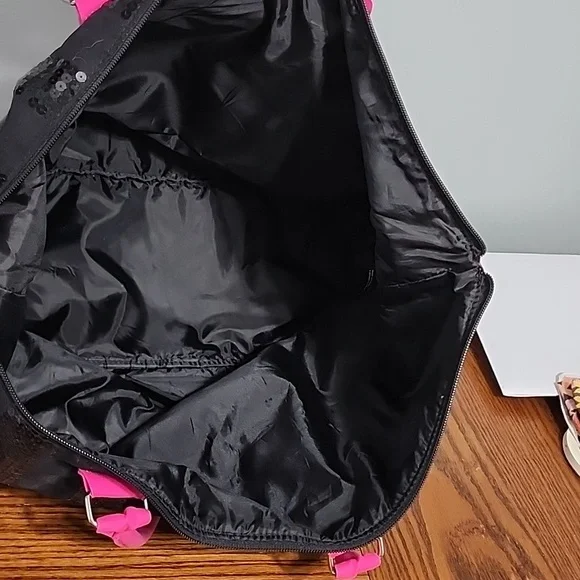 Victoria's Secret Travel Bag Black/Pink - Picture 5 of 11